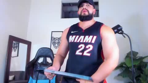 mark_x23 online show from May 19, 2026, 3:57 am