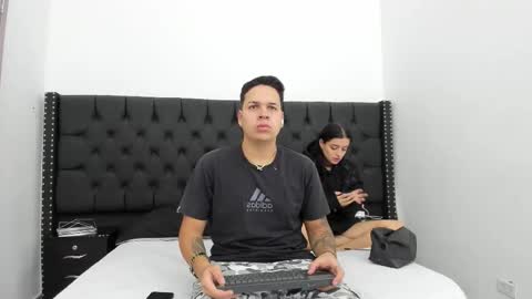 markandphilip  online show from November 25, 2025, 11:54 am