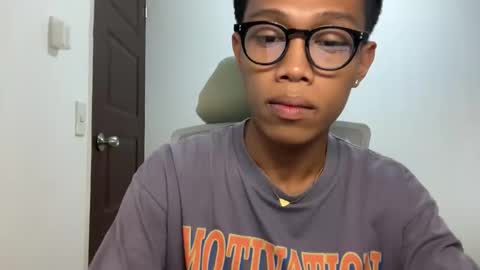 markanthony54 online show from April 17, 2026, 7:22 am