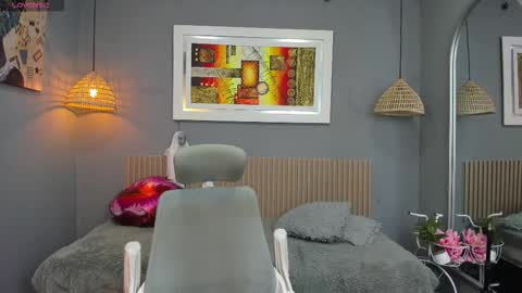 markbowie online show from November 7, 2025, 11:43 am