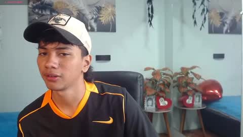 markbowie online show from April 12, 2026, 3:28 pm