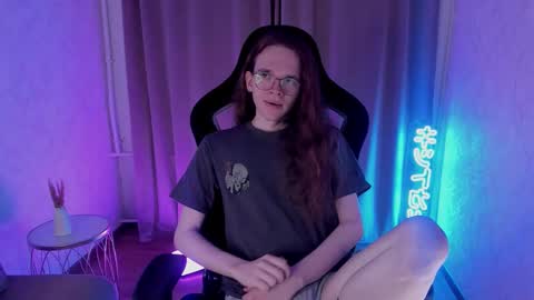 Mark online show from December 3, 2025, 10:13 am