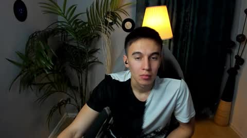 markkullen online show from December 2, 2025, 4:24 pm