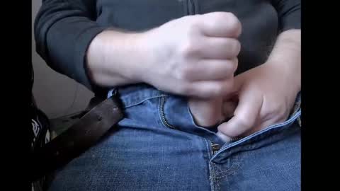 Snapshot of markus81xxx chatting on March 2, 2025, 2:32 pm markus81xxx online show from March 2, 2025, 2:32 pm