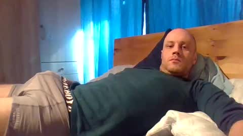 markus_7 online show from March 7, 2025, 1:18 pm