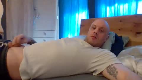 markus_7 online show from March 19, 2026, 9:02 am