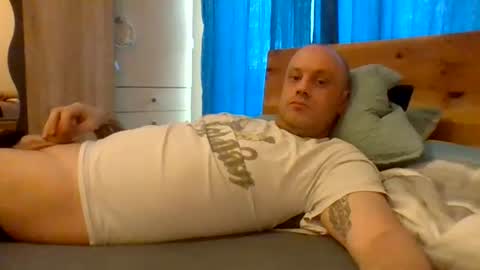 Snapshot of markus_7 chatting on June 27, 2026, 12:22 pm markus_7 online show from June 27, 2026, 12:22 pm
