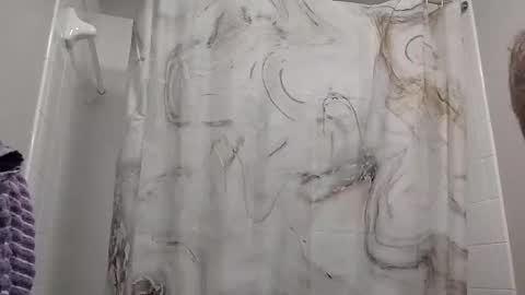 markymark101825061 online show from January 10, 2025, 7:35 am