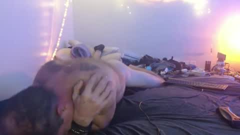 markymark101825061 online show from January 18, 2025, 4:15 am