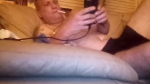 markymark101825061 online show from December 4, 2025, 8:34 am