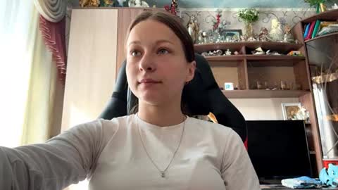Snapshot of marlenahuit chatting on June 21, 2026, 5:32 am Lena online show from June 21, 2026, 5:32 am