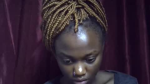 marlin_sly online show from October 13, 2025, 2:33 am