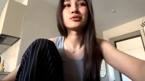 Snapshot of marloeber chatting on June 3, 2026, 1:25 pm Kalli online show from June 3, 2026, 1:25 pm