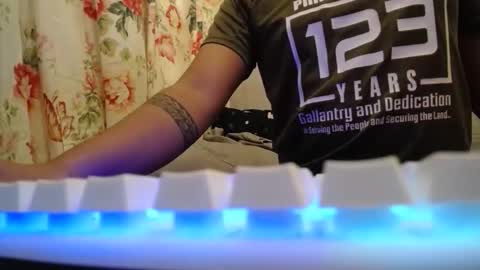 marnielizayourdreamsgirl_xx online show from October 18, 2025, 8:48 am