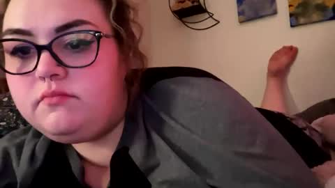 maroon_moon online show from February 14, 2025, 11:20 pm