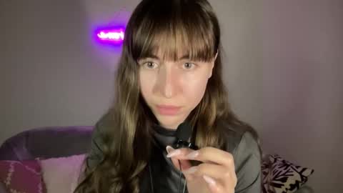 Snapshot of maroonaaa chatting on September 29, 2025, 2:33 pm Mary online show from September 29, 2025, 2:33 pm