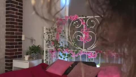 Andriella online show from April 21, 2026, 9:48 am