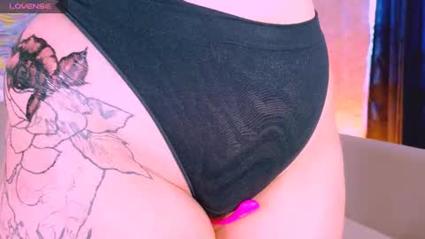 Mari online show from September 23, 2025, 4:26 am