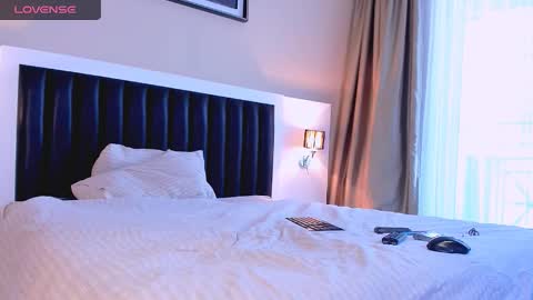 Mari online show from November 19, 2025, 7:19 am