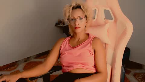 May online show from March 26, 2026, 2:33 pm