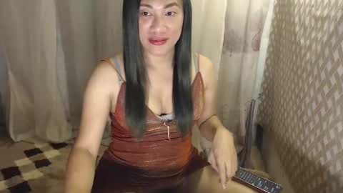Snapshot of marrymehonxx chatting on February 11, 2025, 12:27 pm marrymehonxx online show from February 11, 2025, 12:27 pm