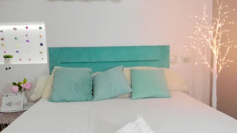 Marselina online show from February 5, 2025, 2:05 pm