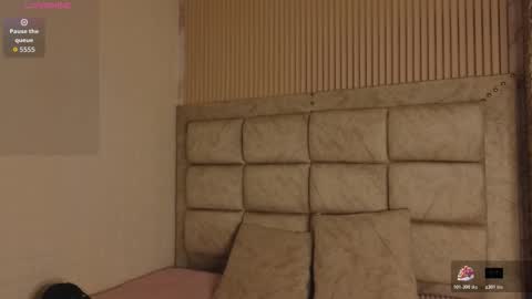 marscarlett online show from November 7, 2025, 10:26 am