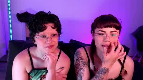 Snapshot of marsdoll chatting on October 18, 2025, 4:30 pm Marsdoll online show from October 18, 2025, 4:30 pm