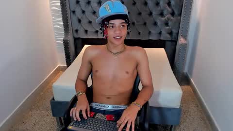 MARSHALL online show from November 7, 2025, 4:12 am