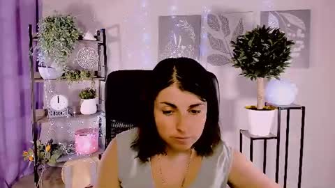 Snapshot of martaedams chatting on June 5, 2026, 6:52 am martaedams online show from June 5, 2026, 6:52 am