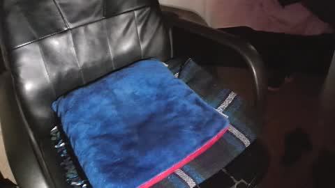 martamoontrans online show from February 15, 2026, 3:31 pm