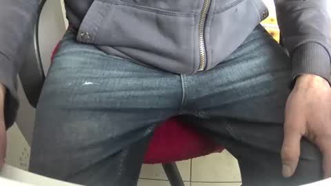 Snapshot of martial04 chatting on January 29, 2025, 9:33 am martial04 online show from January 29, 2025, 9:33 am