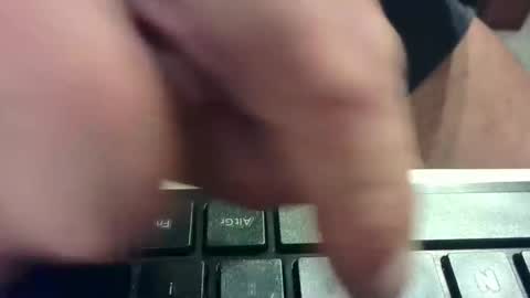 Snapshot of martial04 chatting on November 7, 2025, 6:30 pm martial04 online show from November 7, 2025, 6:30 pm