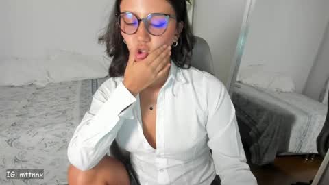 Snapshot of martiiinaa_ chatting on June 6, 2026, 3:44 am Martina online show from June 6, 2026, 3:44 am