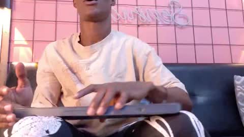 Martin online show from February 12, 2026, 1:22 am