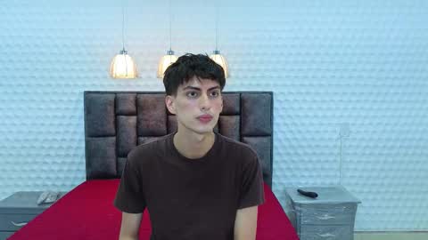 martin_williams_ online show from December 15, 2025, 12:20 pm