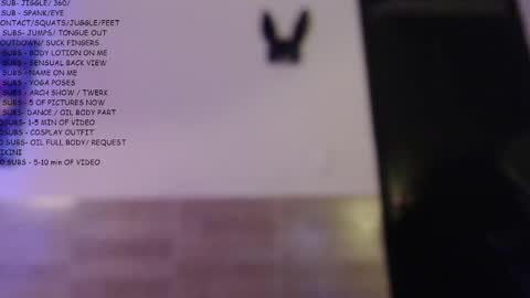 100 explicit here. follow  online show from January 26, 2025, 10:46 pm