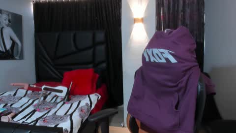   MARTINA   online show from January 13, 2025, 12:13 pm