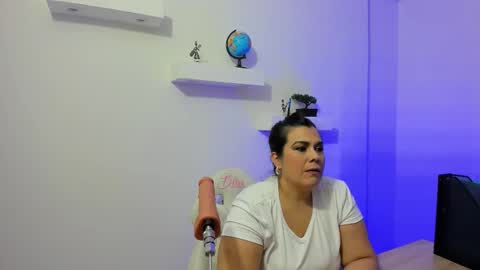   MARTINA   online show from September 20, 2025, 12:17 pm
