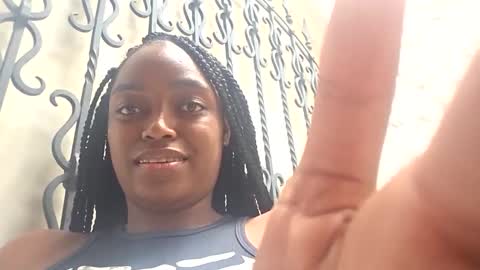 Laura online show from November 30, 2025, 6:45 pm