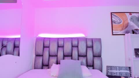 Martina online show from September 26, 2025, 1:48 pm