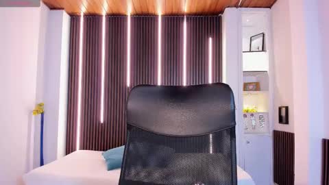 Martina online show from March 24, 2026, 11:59 am