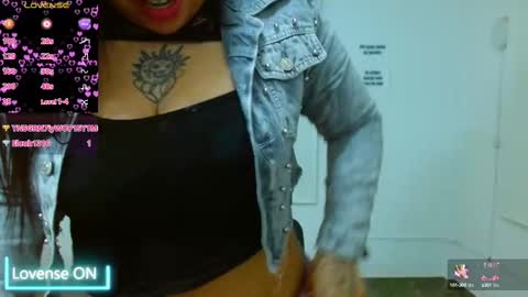 Snapshot of martina_tay chatting on February 28, 2025, 3:15 am Hey im martina online show from February 28, 2025, 3:15 am