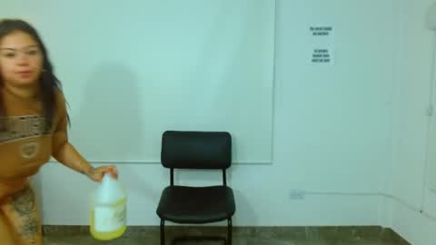 Snapshot of martina_tay chatting on March 10, 2025, 6:49 am Hey im martina online show from March 10, 2025, 6:49 am