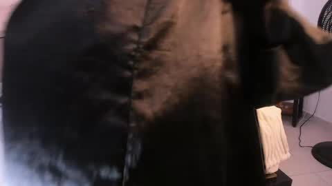 martina touss  online show from April 18, 2026, 7:07 pm