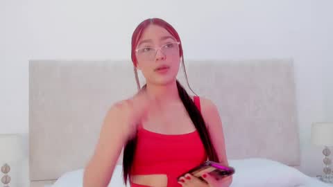 Snapshot of martinaa_garcia chatting on October 27, 2025, 7:51 pm Martina online show from October 27, 2025, 7:51 pm