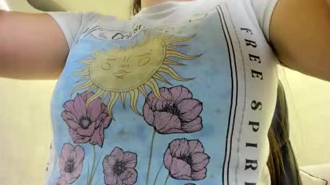 Snapshot of martinnabonnet chatting on November 25, 2025, 10:15 am Martinna Bonnet online show from November 25, 2025, 10:15 am