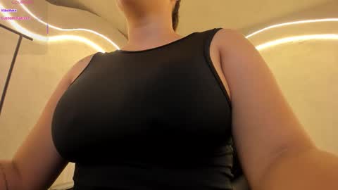 Snapshot of martinnabonnet chatting on November 29, 2025, 10:07 am Martinna Bonnet online show from November 29, 2025, 10:07 am