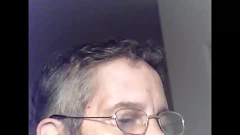 Snapshot of martylv702 chatting on June 10, 2026, 3:39 am marty online show from June 10, 2026, 3:39 am