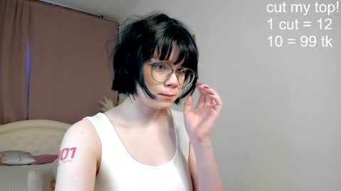 Snapshot of mary_backerr chatting on April 2, 2026, 8:34 am Mary online show from April 2, 2026, 8:34 am